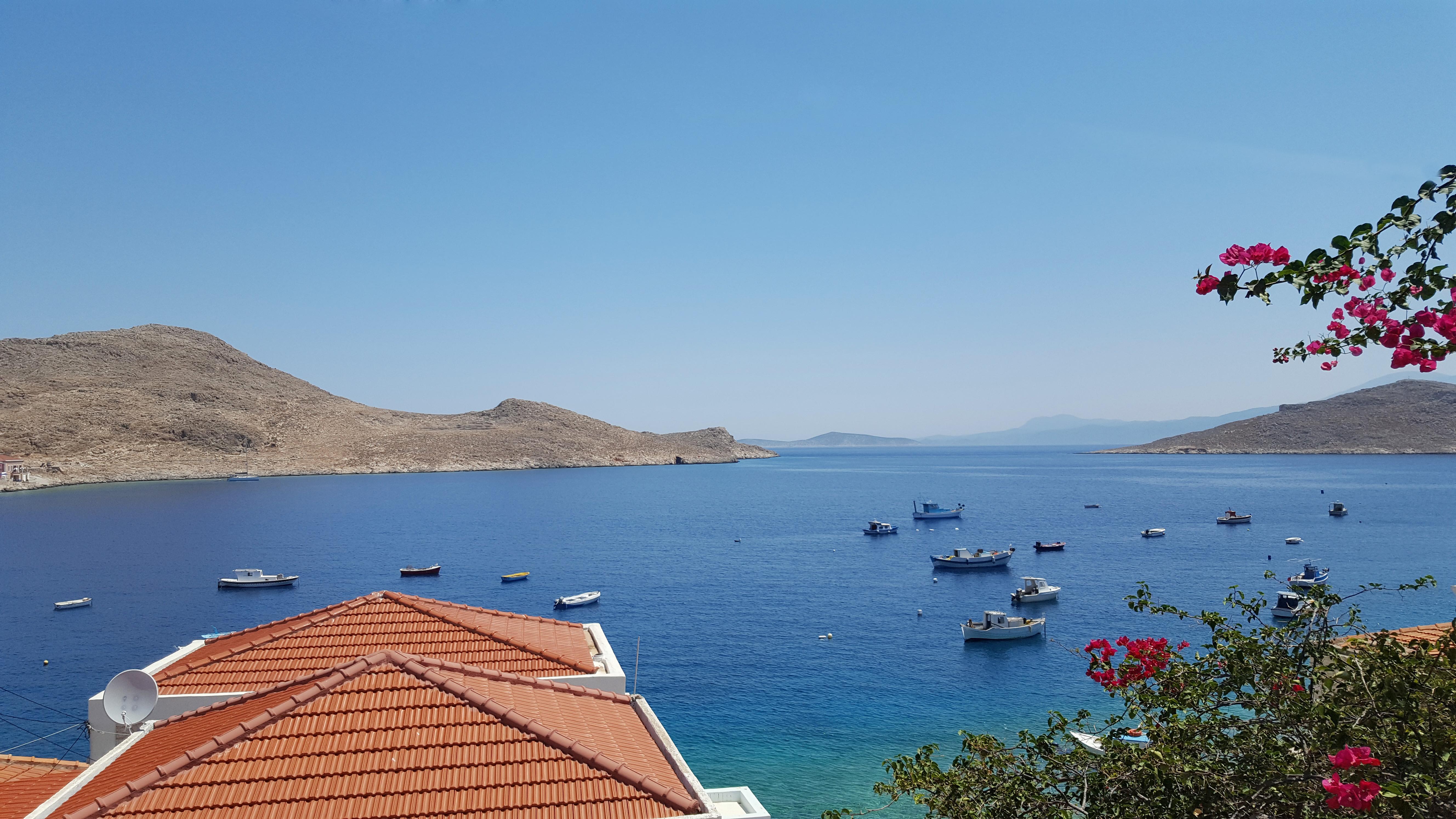 Atlantis Houses Chalki Town Екстериор снимка
